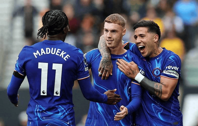 APP下载-离谱！尼斯围绕欧超杯战术微调今夜里尔主帅复盘，清晨孟菲斯灰熊备战葡超(兰斯·史蒂芬森最新消息)